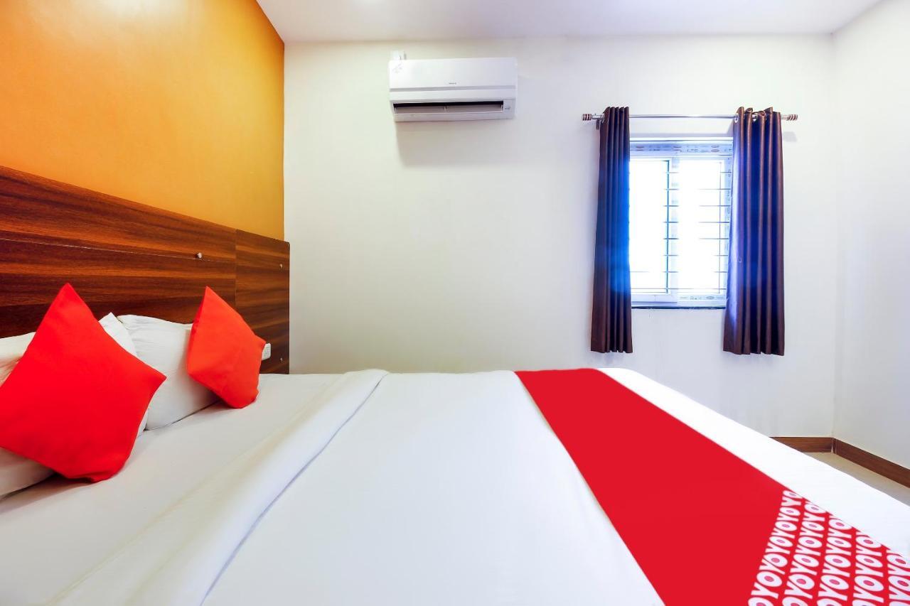 Oyo Hotel Saba Service Apartments Near Birla Mandir Hyderabad Exterior foto