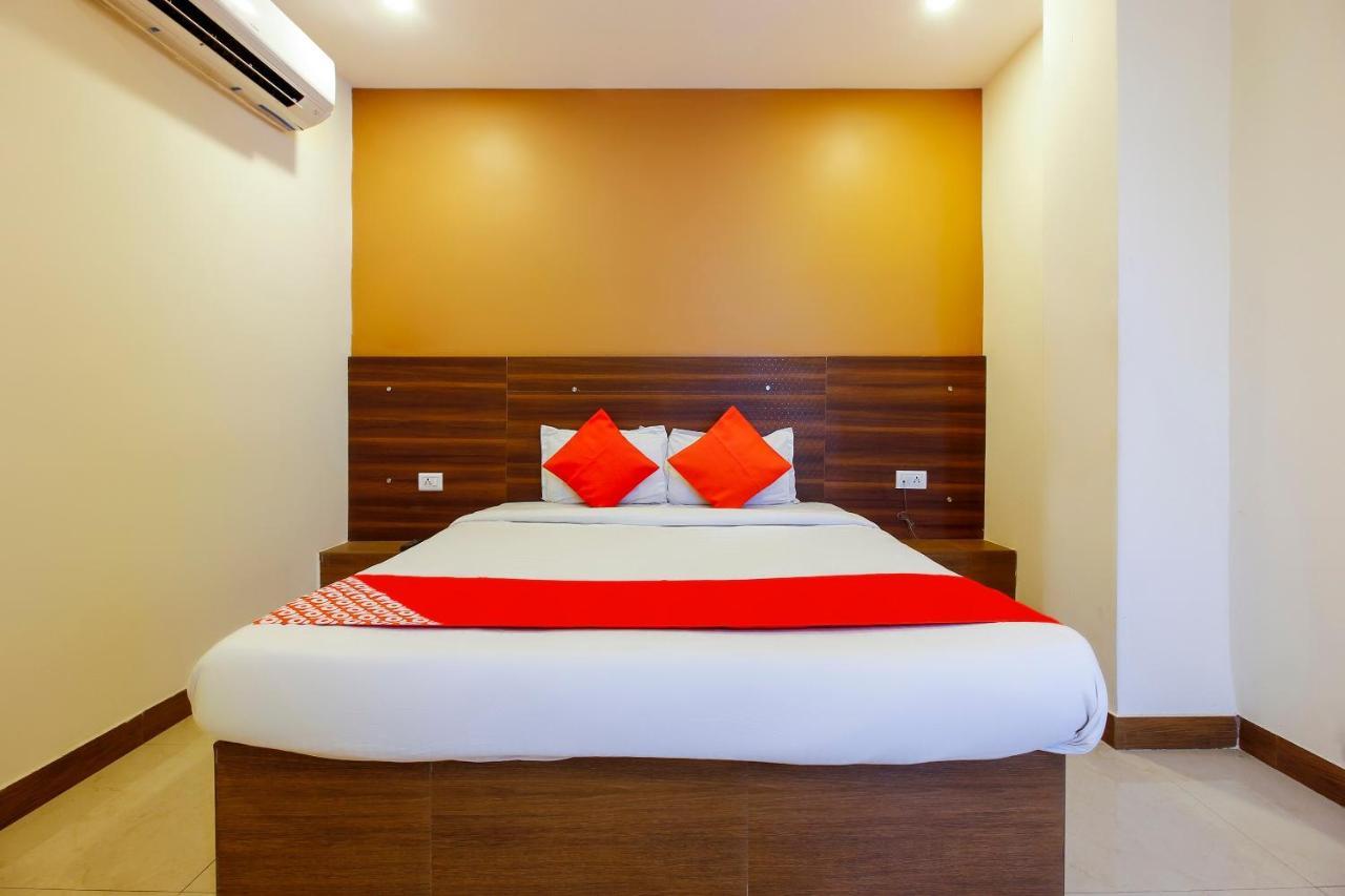 Oyo Hotel Saba Service Apartments Near Birla Mandir Hyderabad Exterior foto